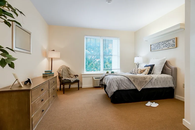 Image of Hemsley House of Lenexa (10)