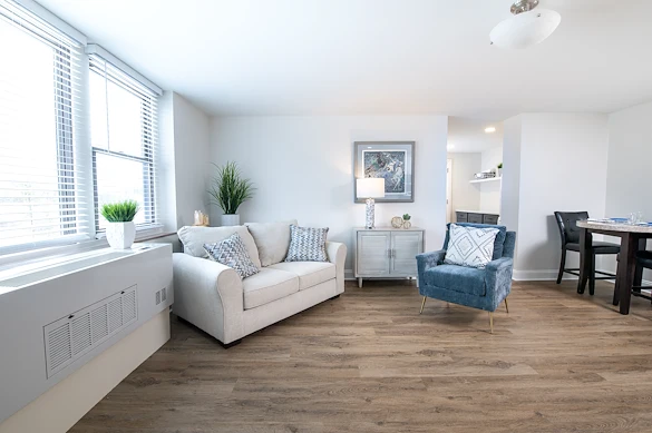 Glacier Hills Senior Living sitting area