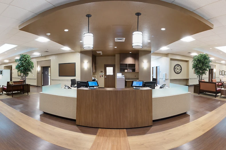 Image of Trellis Chino (7)