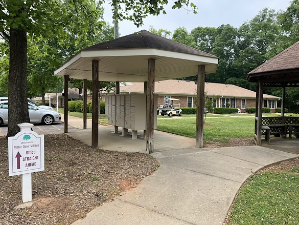 Image of Miller Oaks Apartments (3)