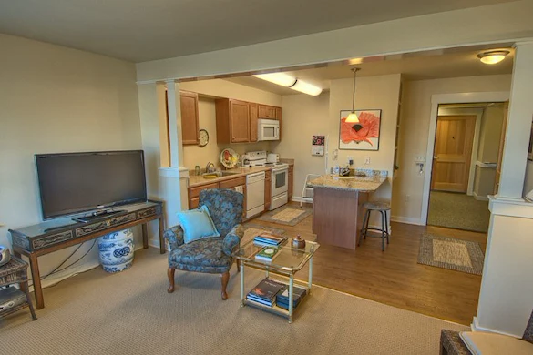 Image of Chandler's Square Retirement Community (6)