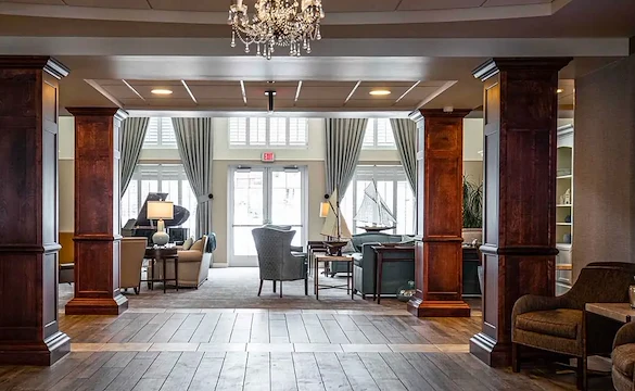 Image of Grand Living at Tower Place (4)