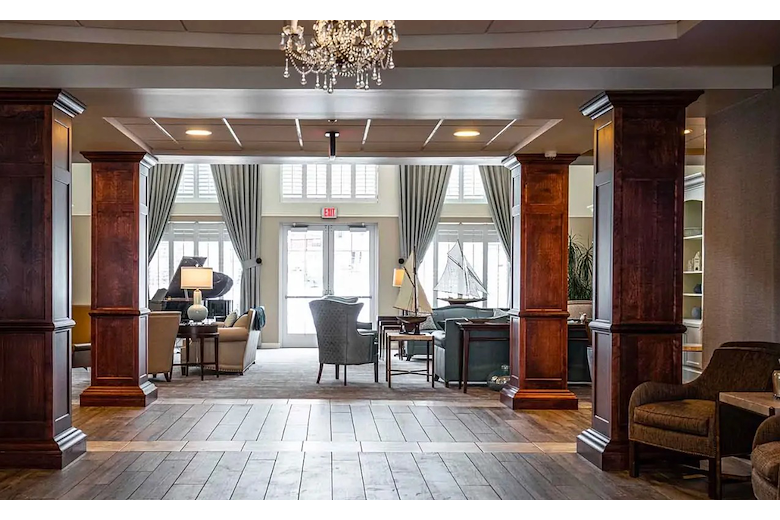 Image of Grand Living at Tower Place (4)