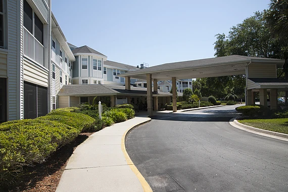 Allegro St. Augustine senior living offering independent living, assisted living, and respite care in Saint Augustine, FL, front entrance