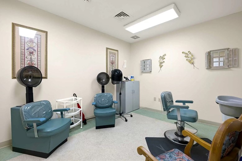 Image of Commonwealth Senior Living at Bon Air (3)
