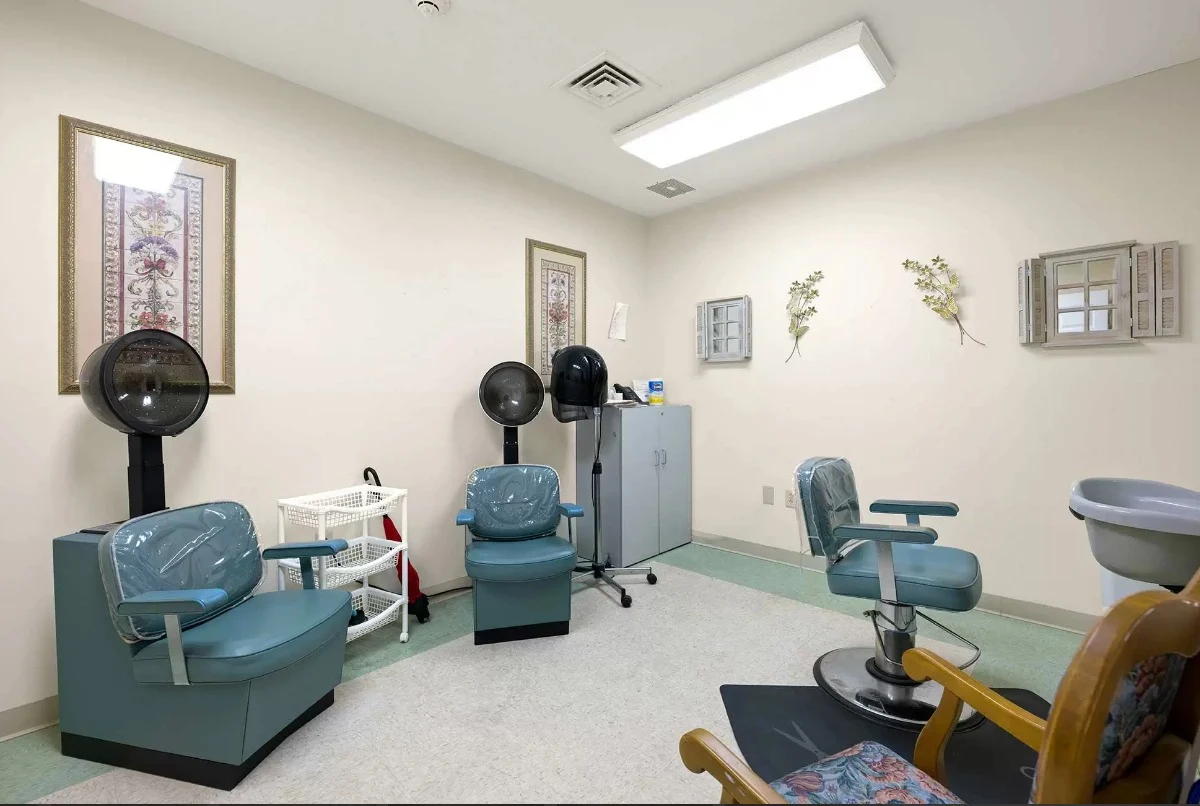 Image of Commonwealth Senior Living at Bon Air (3)