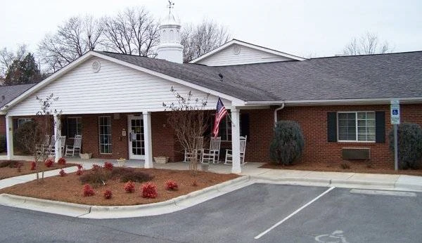 Image of Lakewood Care Center (2)
