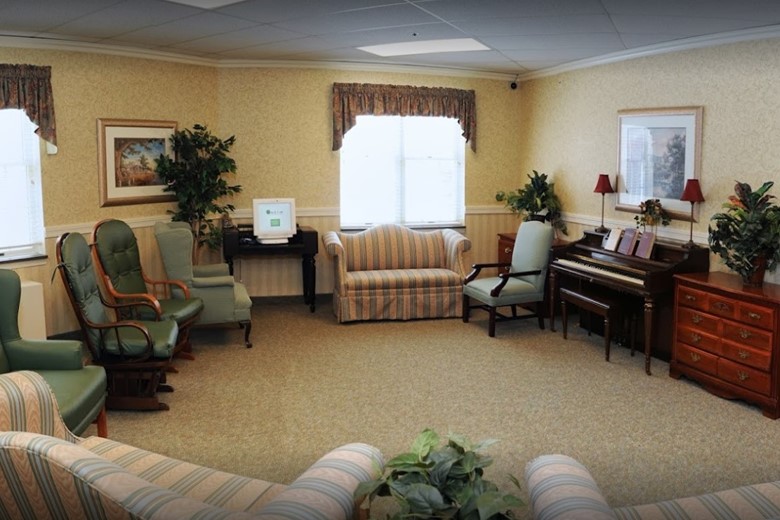 Image of Crescent Grove Senior Living (4)