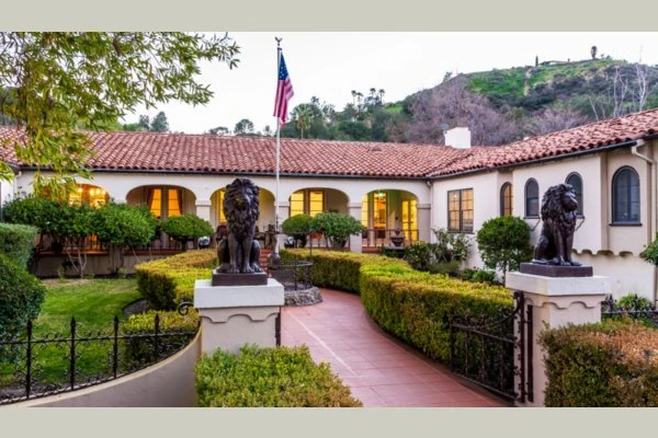 Image of Foothill Retirement (2)