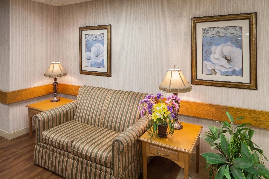 Image of Pine Lodge (4)