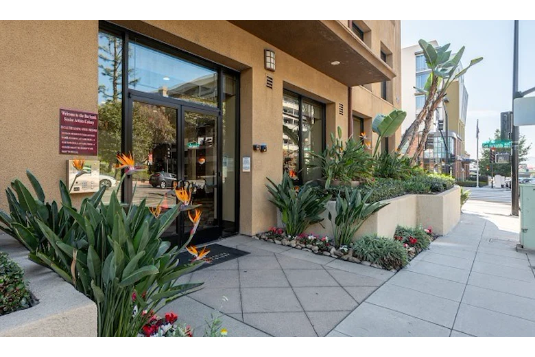 Image of Burbanks Senior Artists Colony (1)