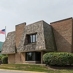 Image of The Pearl Of Hinsdale (1)