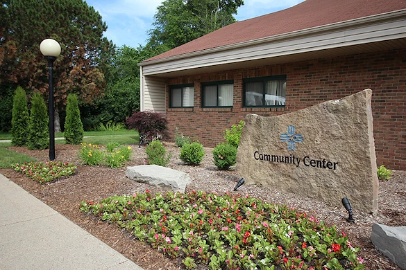 Image of The Village of Oakland Woods (4)