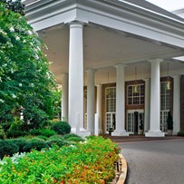 Image of Kirby Pines Manor (5)