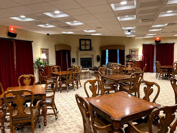 Avina of Milwaukee assisted living and independent living in Milwaukee, WI, common sitting area or dining space