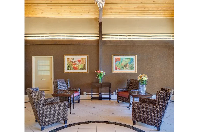 Image of Holly Manor Center (3)