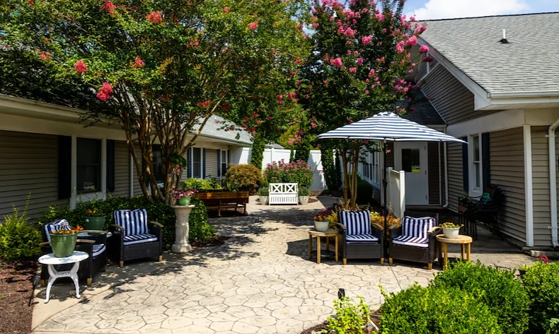 Image of Commonwealth Senior Living at Churchland House (4)