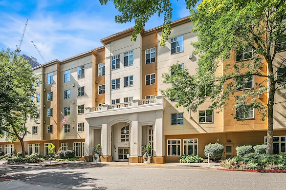 Image of The Gardens at Town Square (1)