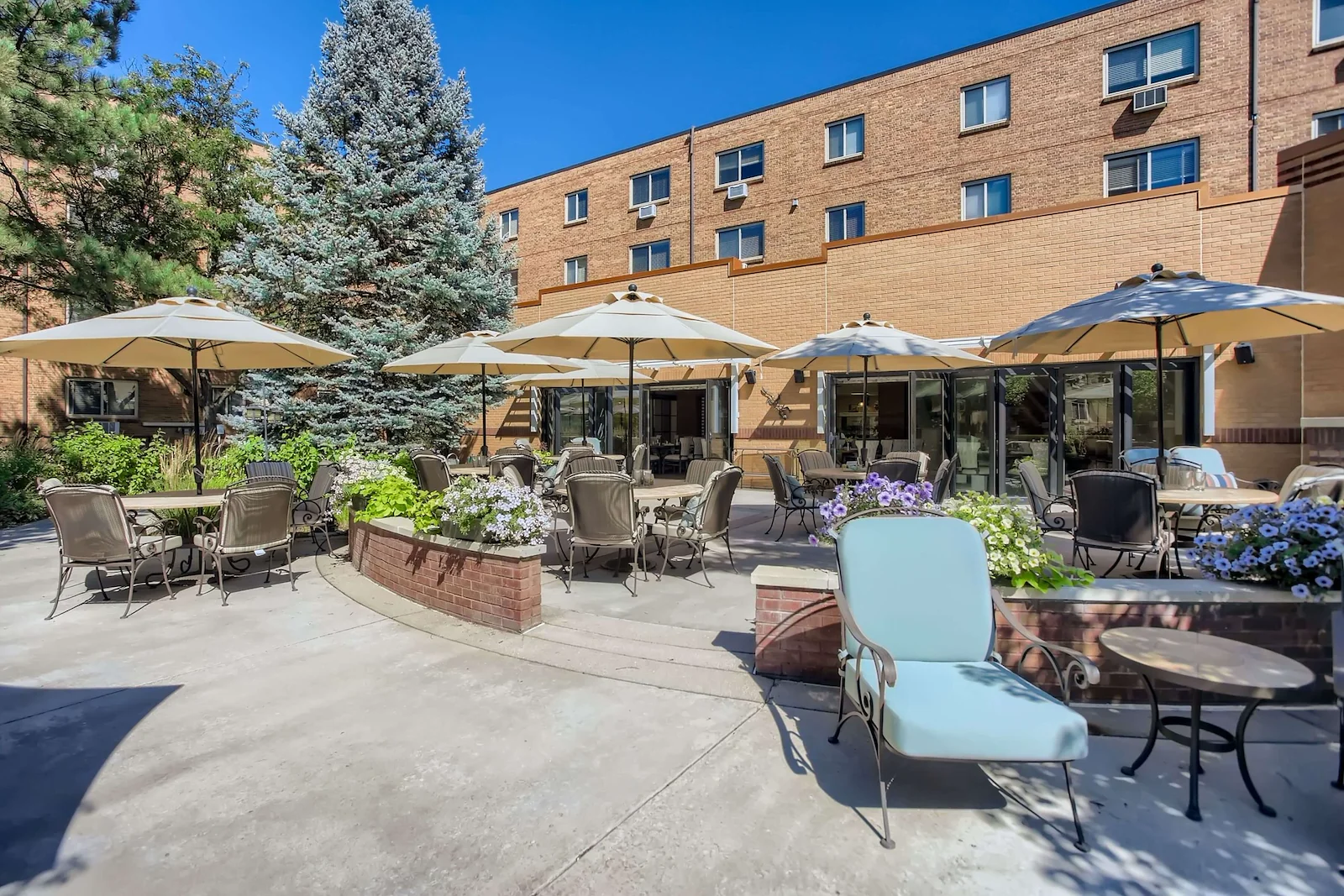 Image of Clermont Park Senior Living (9)