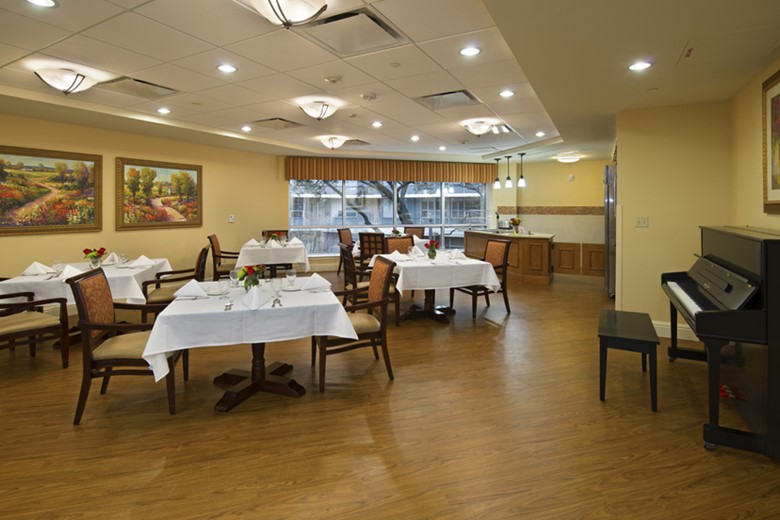 Image of Bayou Manor (3)