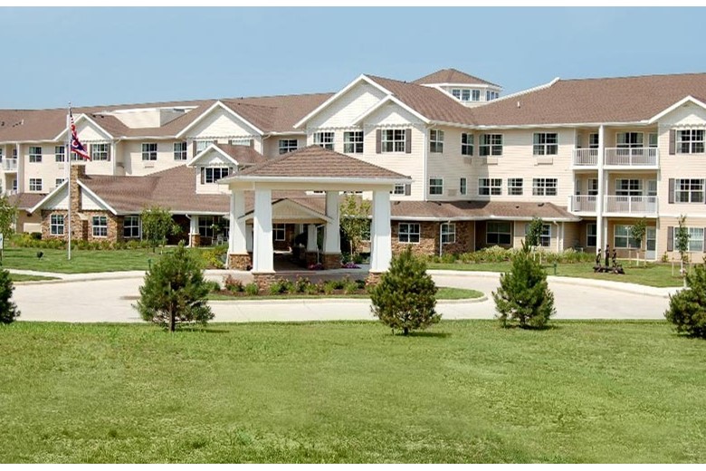 Parker Place Gracious Retirement Living Hawthorn Senior Independent Living in Mentor, Ohio front exterior