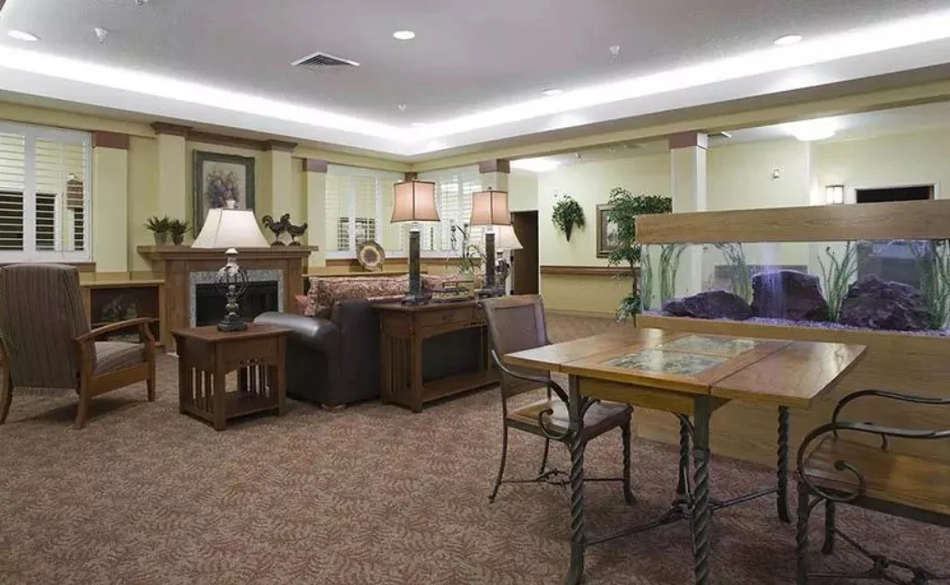 Image of McLoughlin Place Senior Living (4)