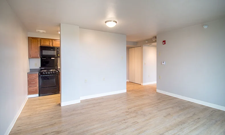 Image of Skyline Manor (5)