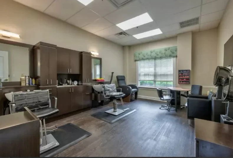 Image of Aston Gardens at Parkland Commons (7)