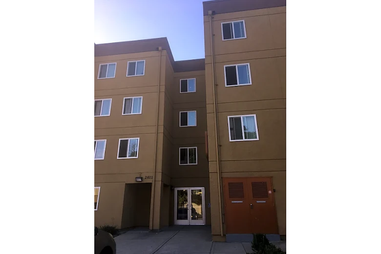 Image of E.E. Cleveland Manor (3)