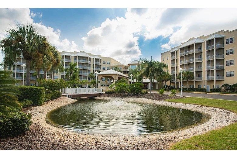 Image of Regal Palms (3)