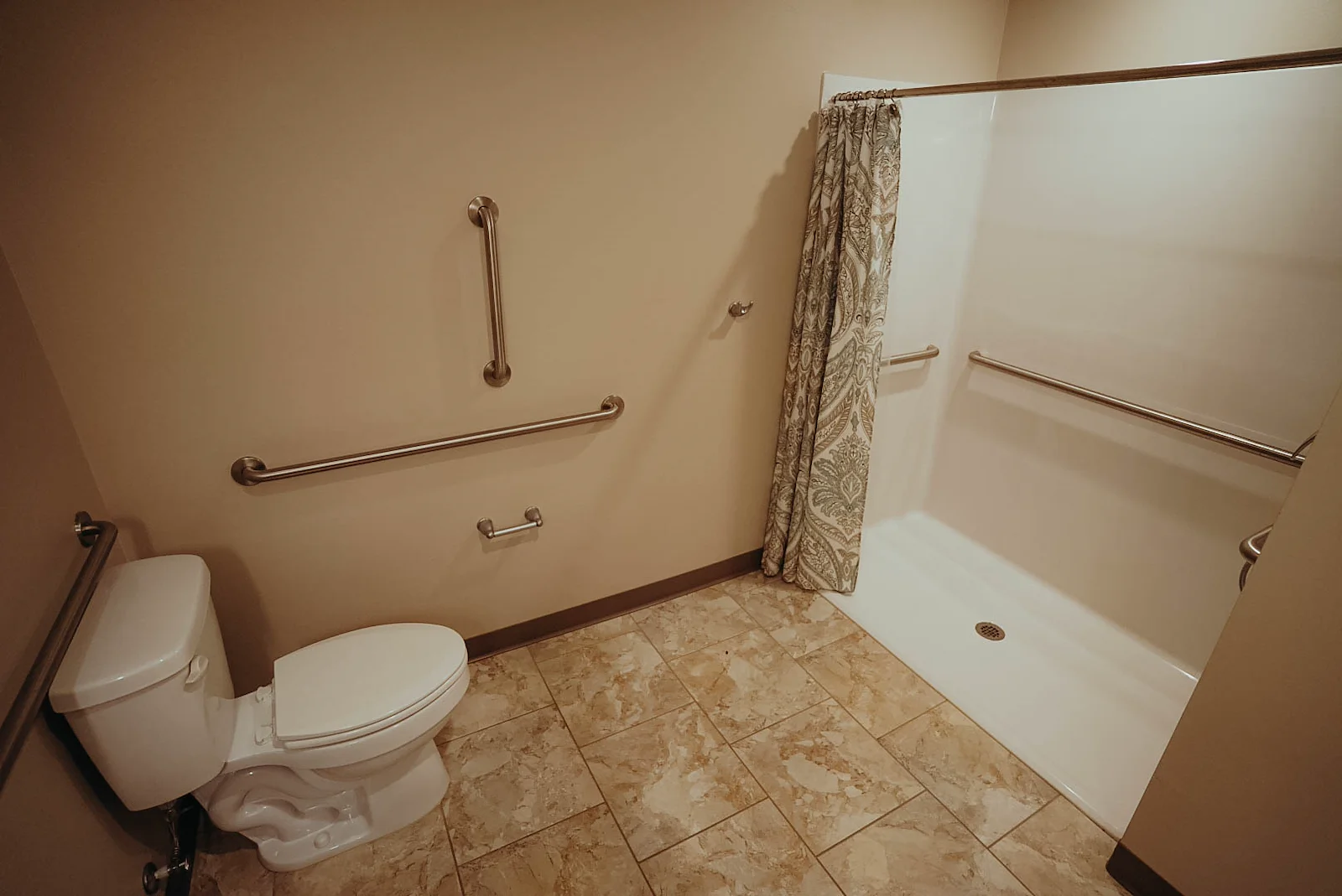 Park Vista Retirement Living - Camanche, IA, bathroom