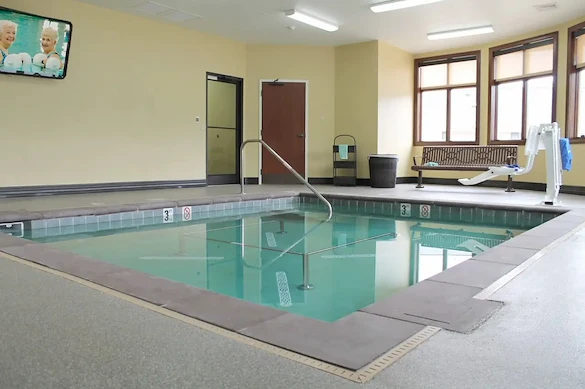 Image of Miller's Merry Manor in Warsaw (2)