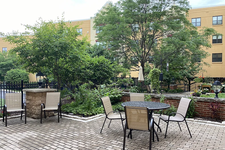 Image of Avalon Square (10)