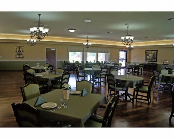 Image of Hidalgo Nursing and Rehabilitation Center (2)