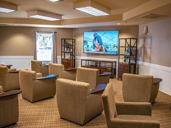 Avamere at Seaside senior living community offering independent living, assisted living, memory care, and respite care in Seaside, OR, movie theatre