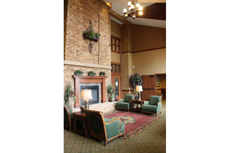 Image of Saint Therese At Oxbow Lake Health Center (7)
