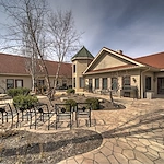 Charter Memory Care of Moline outdoor area