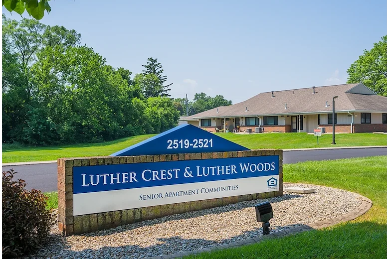 Image of Luther Crest (1)