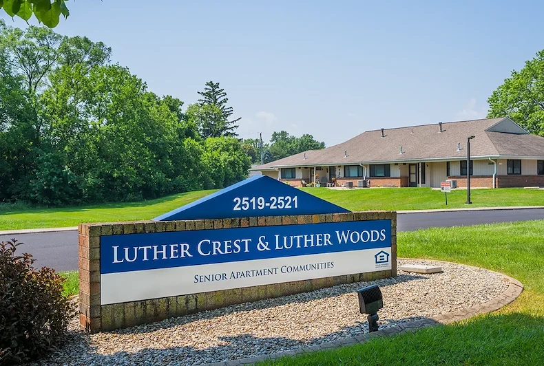 Image of Luther Crest (1)