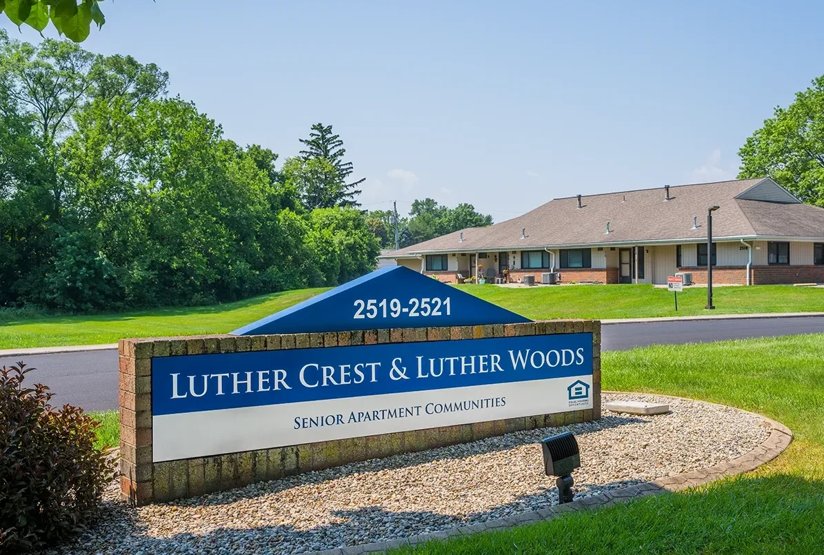 Image of Luther Crest (1)