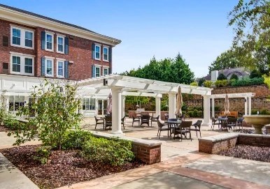 Image of Merrill Gardens at Madison (7)