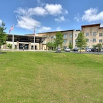 Élan Westpointe front exterior