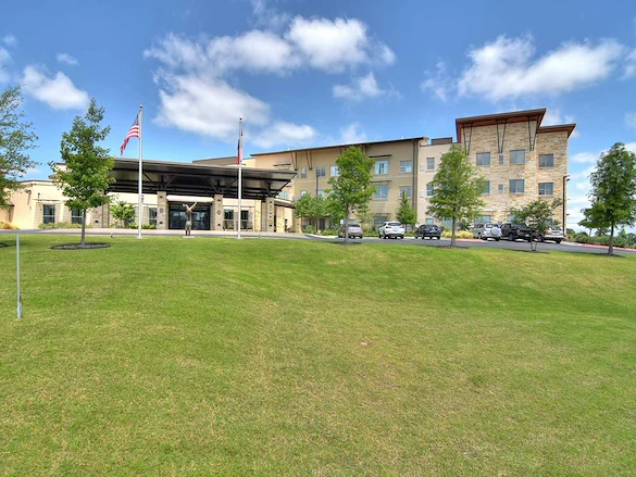 Élan Westpointe front exterior