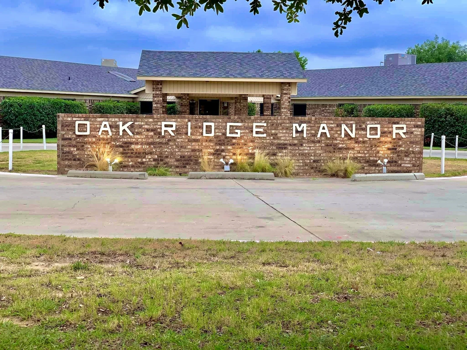 Image of Oak Ridge Manor (1)
