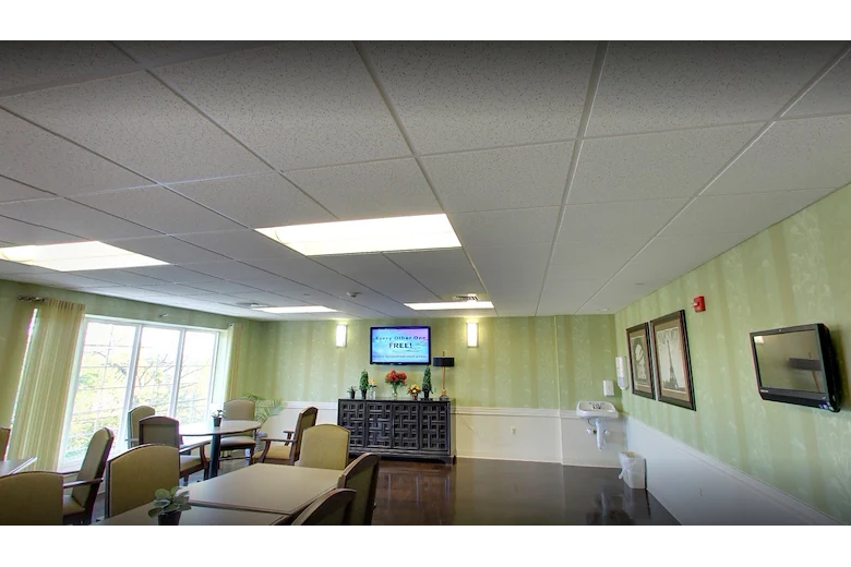 Image of Regency At Bluffs Park (2)
