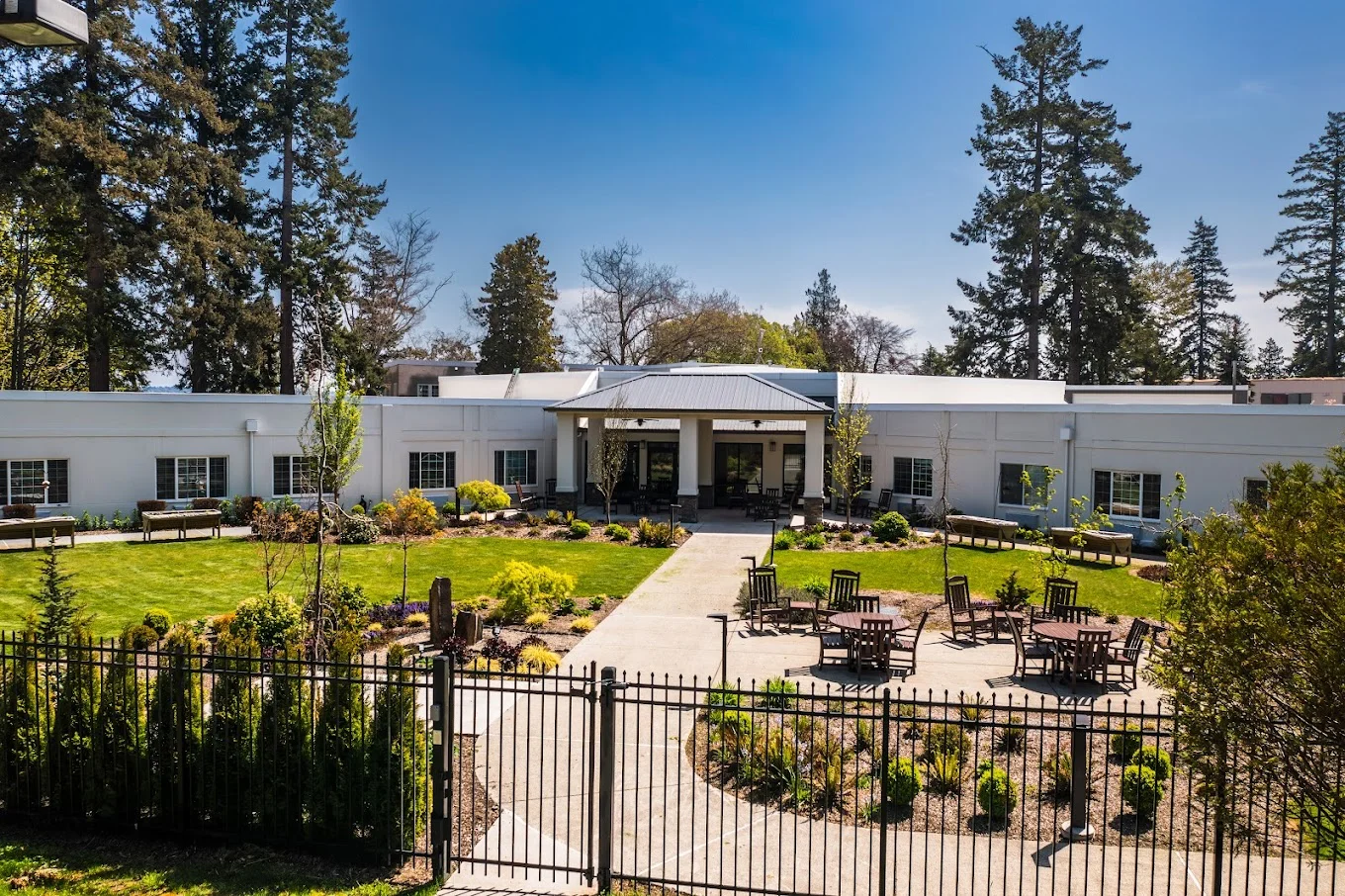 Fieldstone Memory Care of Bainbridge exterior