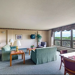 Image of Senior Suites of Washington Heights (2)