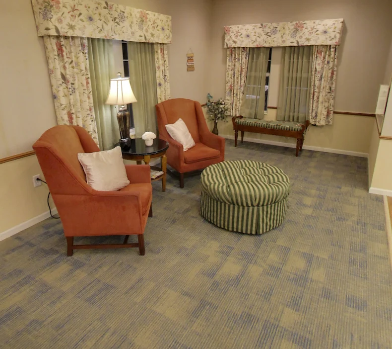 Image of Royalton Manor (4)