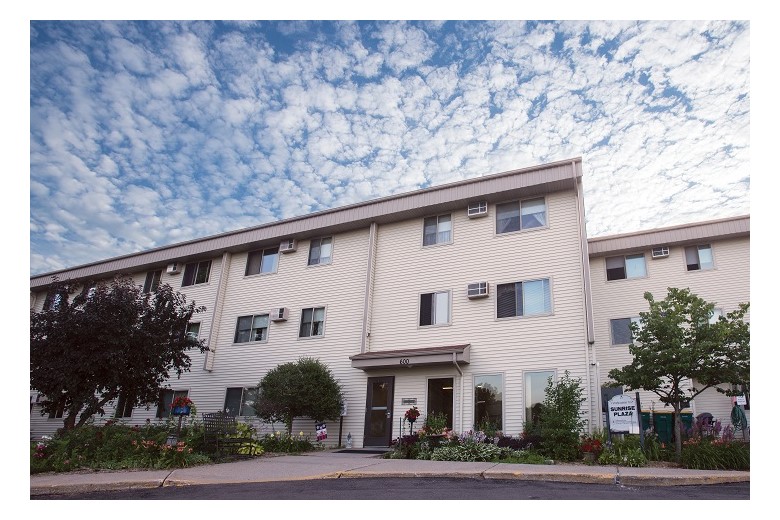 Image of Sunrise Plaza - Ridgeview Le Sueur Campus (1)