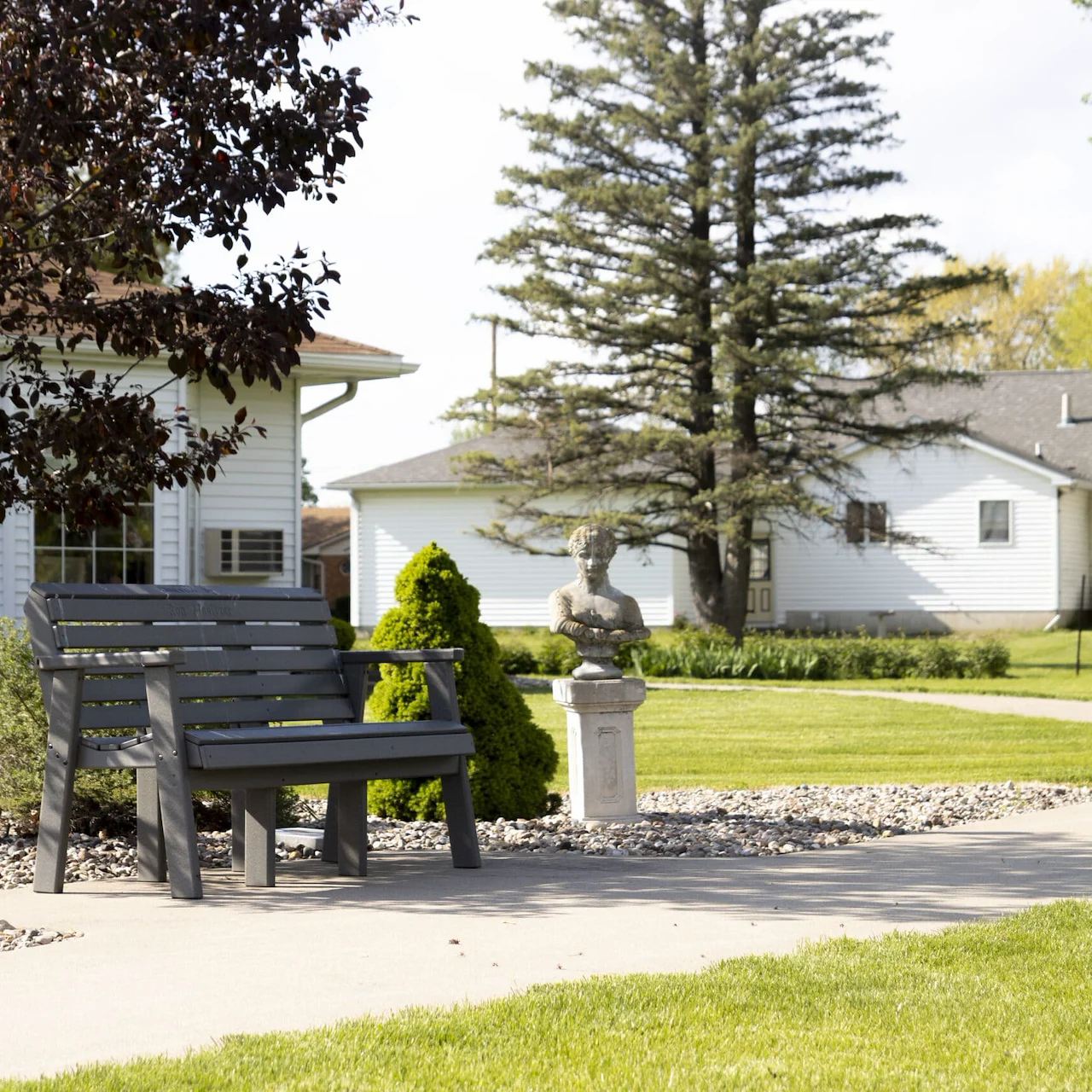 Image of Allure Of Geneseo (3)